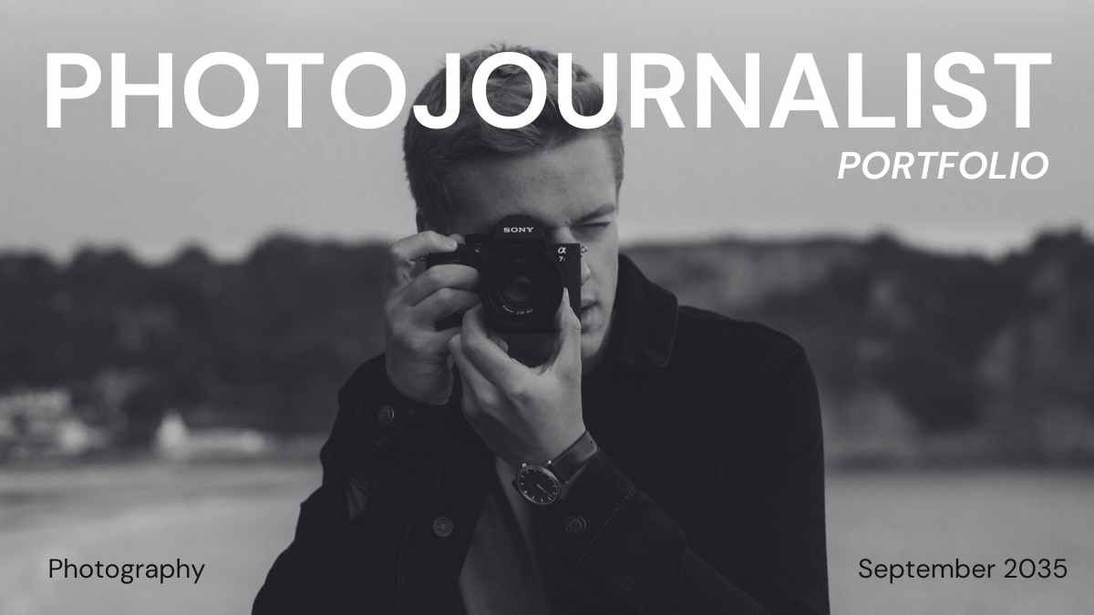 Minimal Photojournalist Portfolio - slide 0